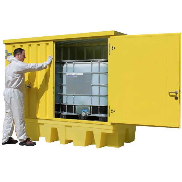 8 Drum / 2 IBC HardÂ Covered Spill Bund