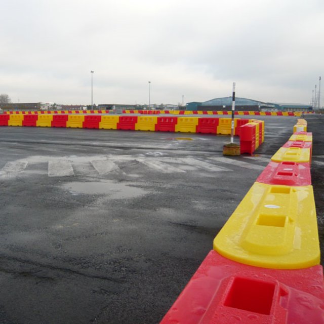 2 Metre Heavy Duty Road Barrier - White